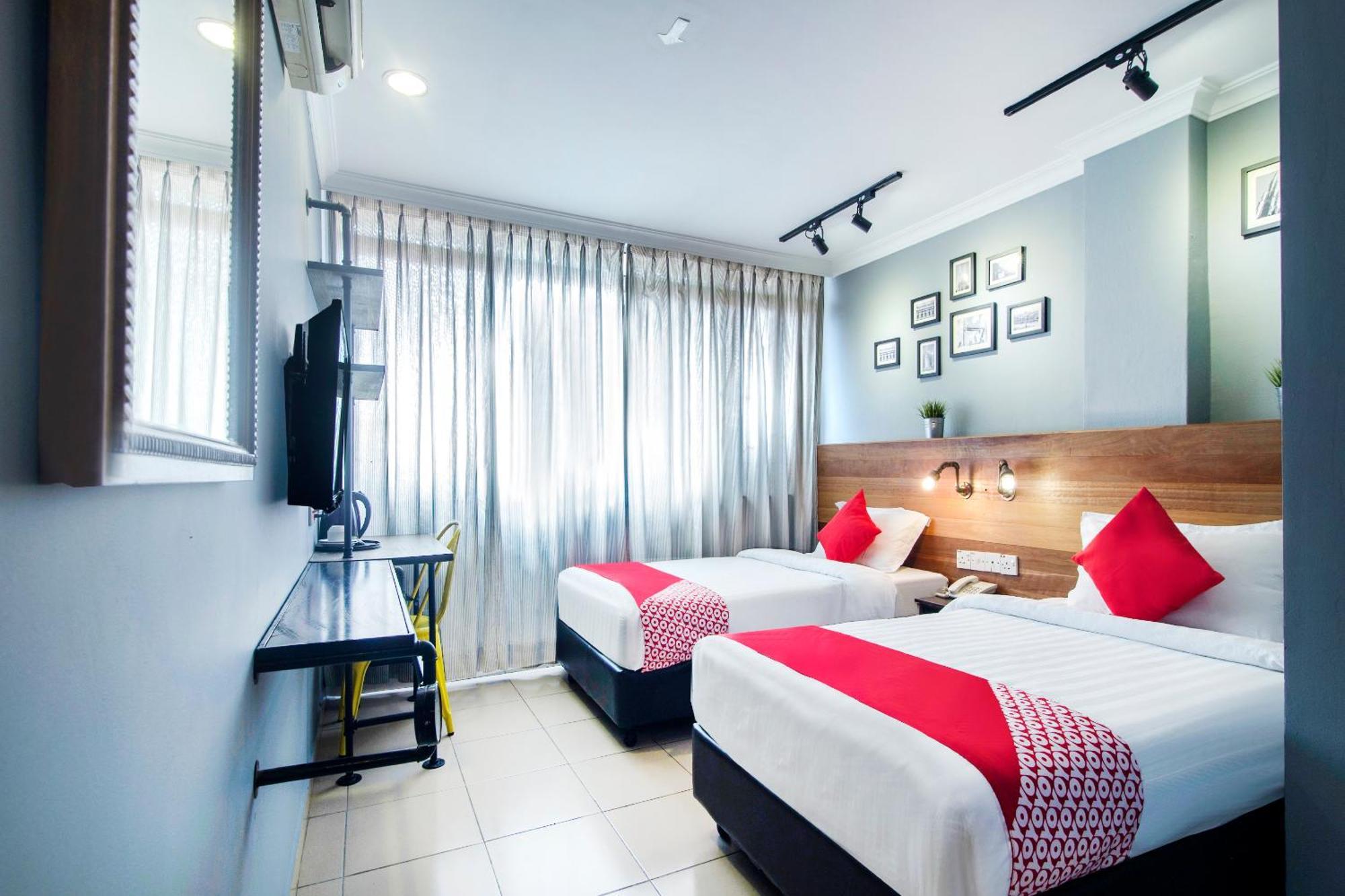 Oyo 761 City Hotel — Photos 1